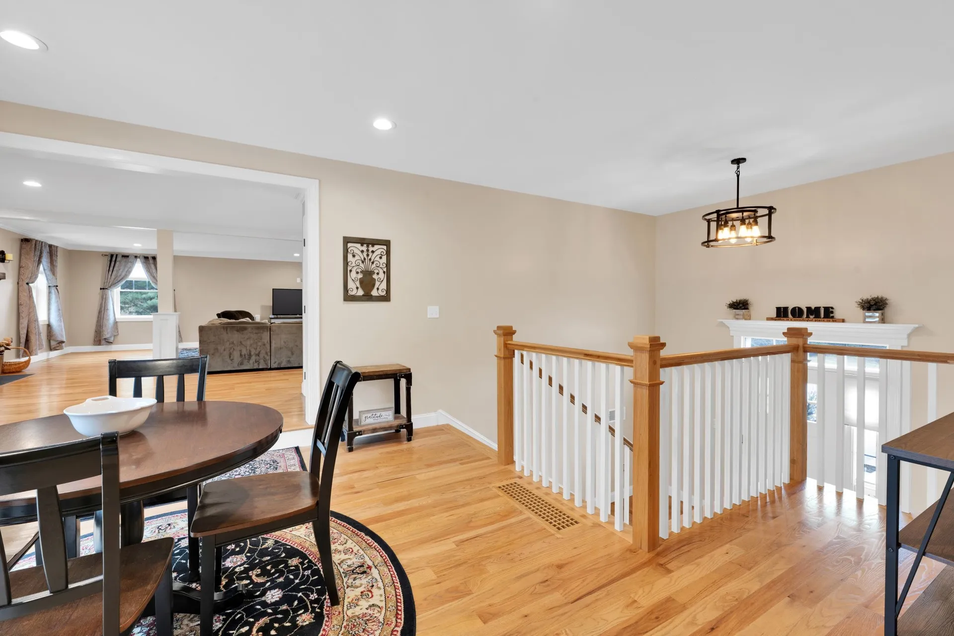 25 Riverview Circle Litchfield NH 03052