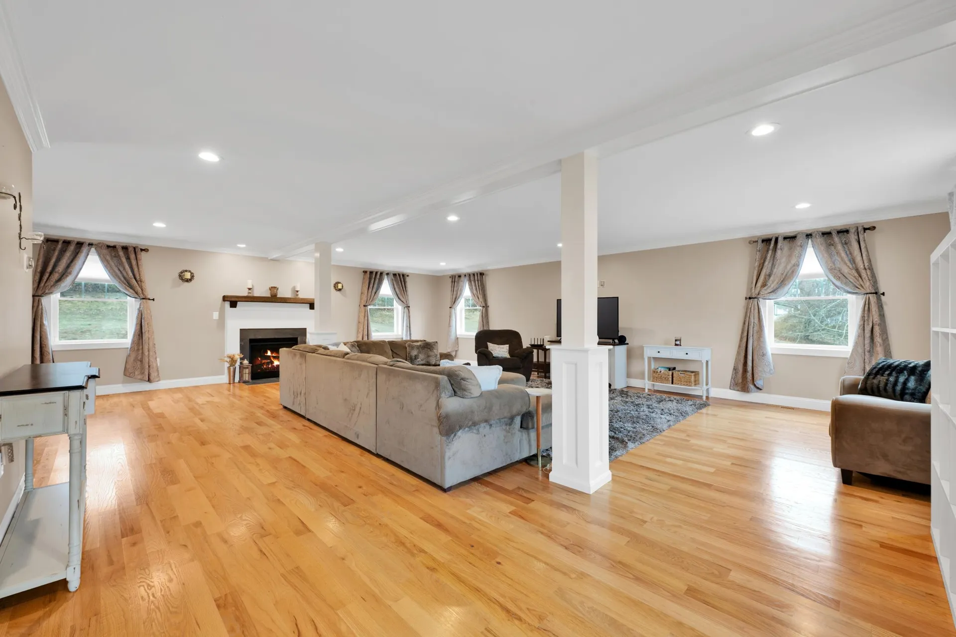 25 Riverview Circle Litchfield NH 03052
