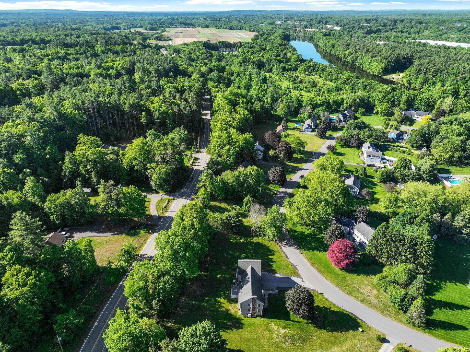 25 Riverview Circle Litchfield NH 03052