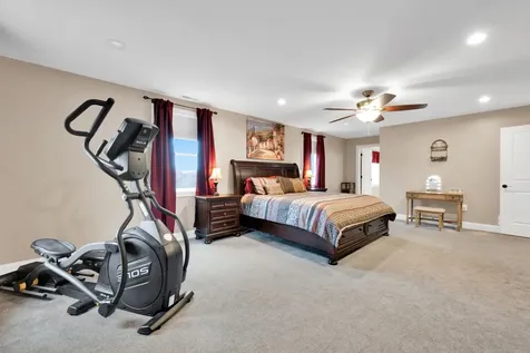 25 Riverview Circle Litchfield NH 03052