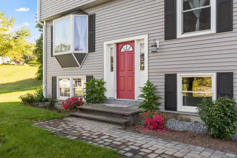 25 Riverview Circle Litchfield NH 03052