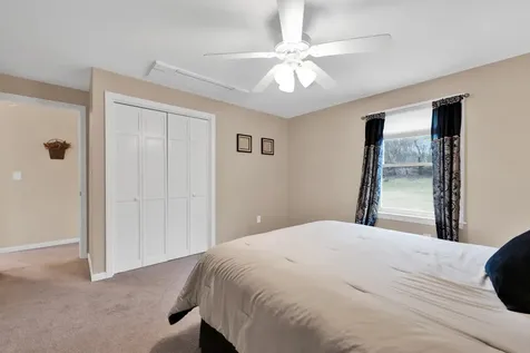 25 Riverview Circle Litchfield NH 03052