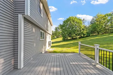 25 Riverview Circle Litchfield NH 03052