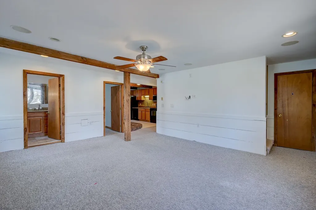 99 Pine Street Conway NH 03860