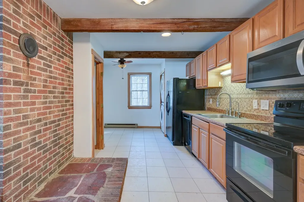 99 Pine Street Conway NH 03860