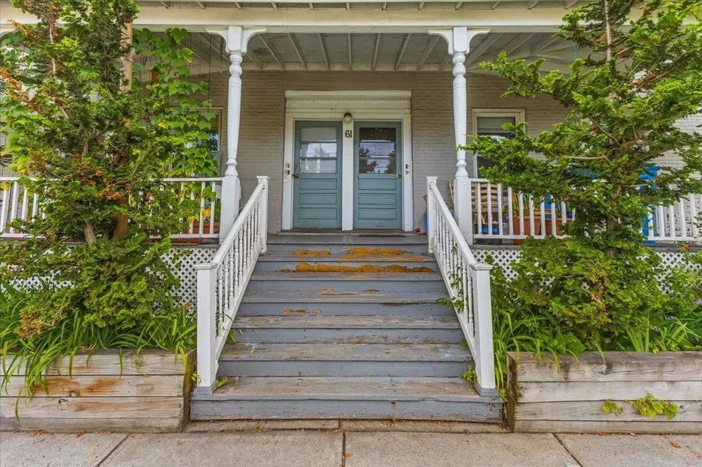 61 Elmwood Avenue Burlington VT 05401