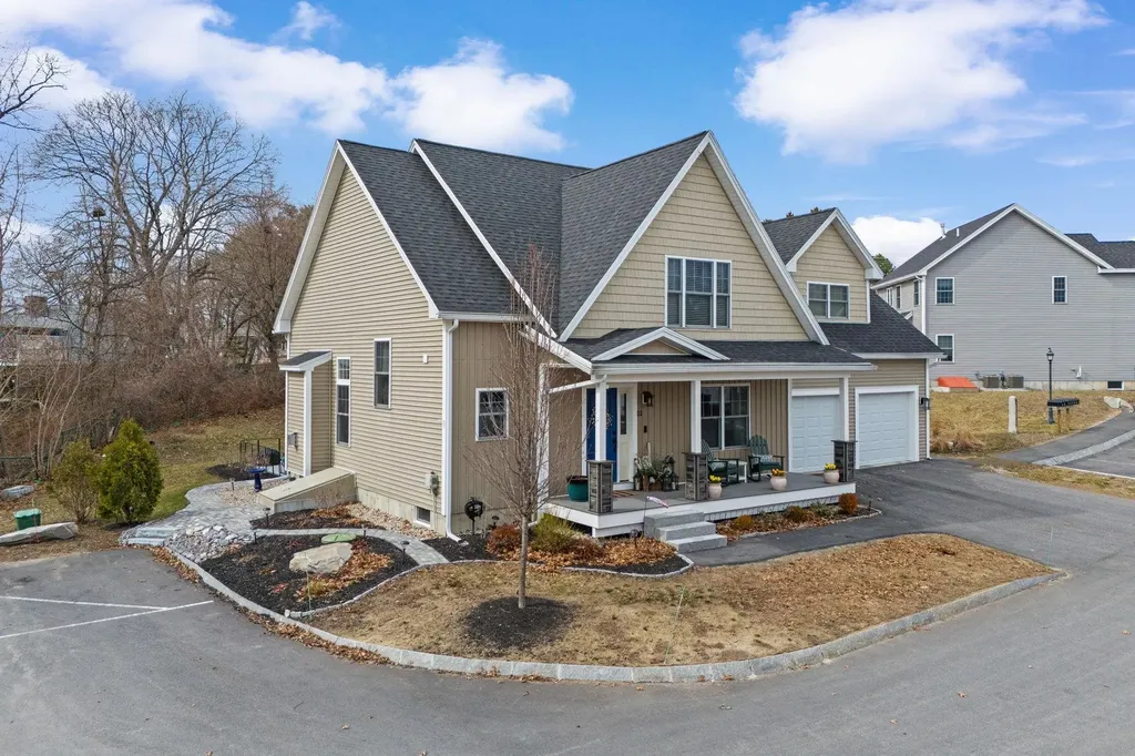 33 Sable Way Manchester NH 03102