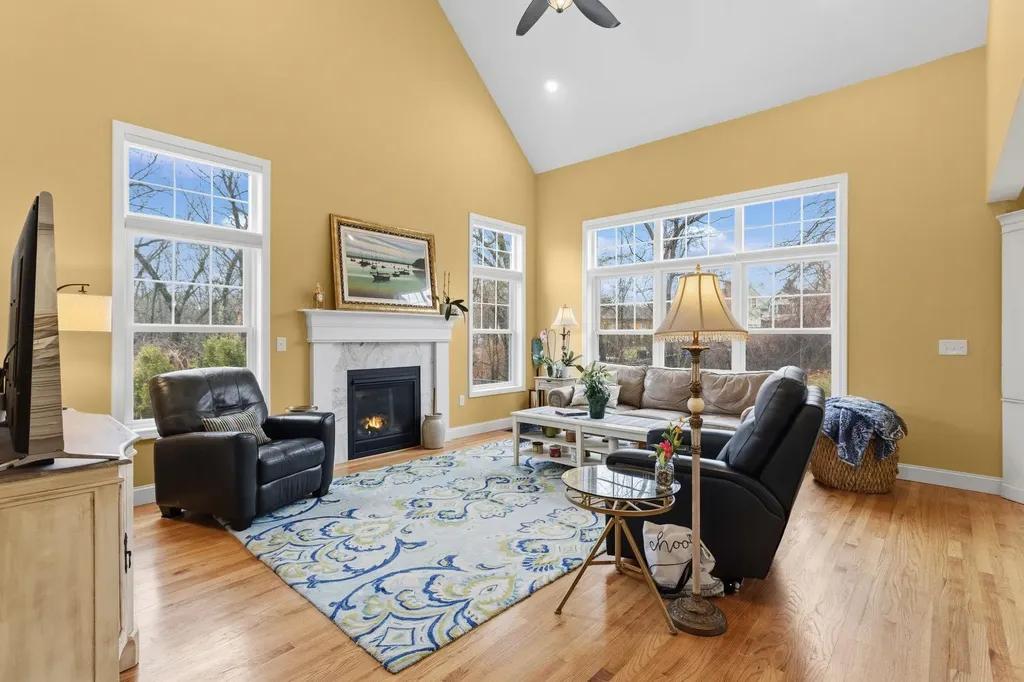 33 Sable Way Manchester NH 03102