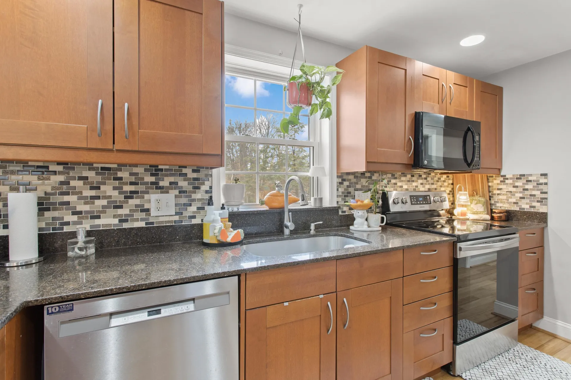 3 Kendall Pond Road Derry NH 03038
