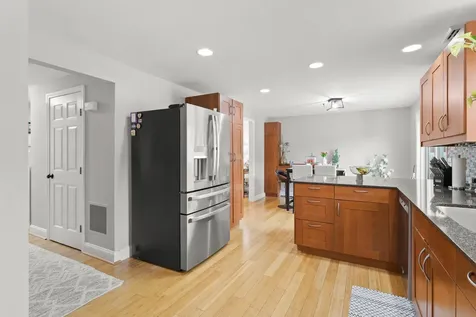 3 Kendall Pond Road Derry NH 03038