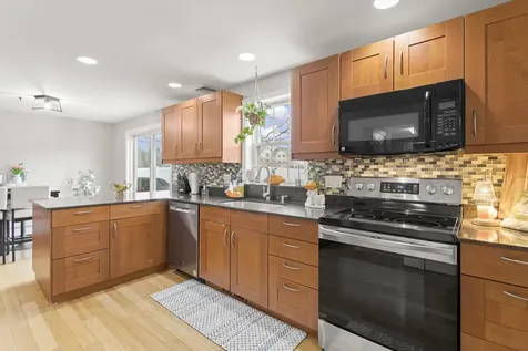 3 Kendall Pond Road Derry NH 03038