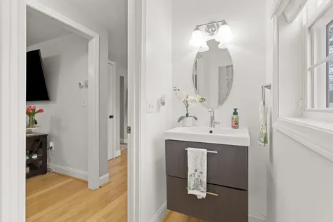 3 Kendall Pond Road Derry NH 03038