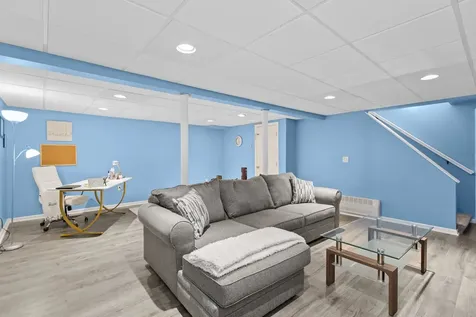 3 Kendall Pond Road Derry NH 03038