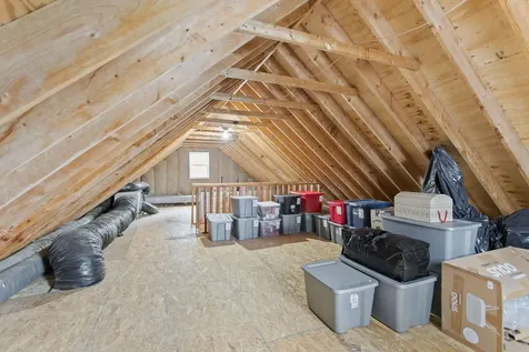 3 Kendall Pond Road Derry NH 03038