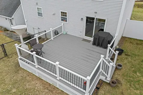 3 Kendall Pond Road Derry NH 03038