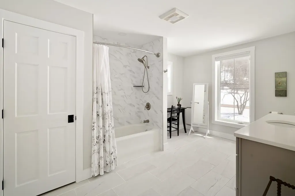 549 Loomis Hill Road Waterbury VT 05677