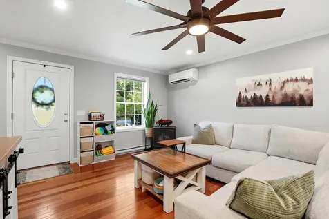 13 Juanita Avenue Raymond NH 03077