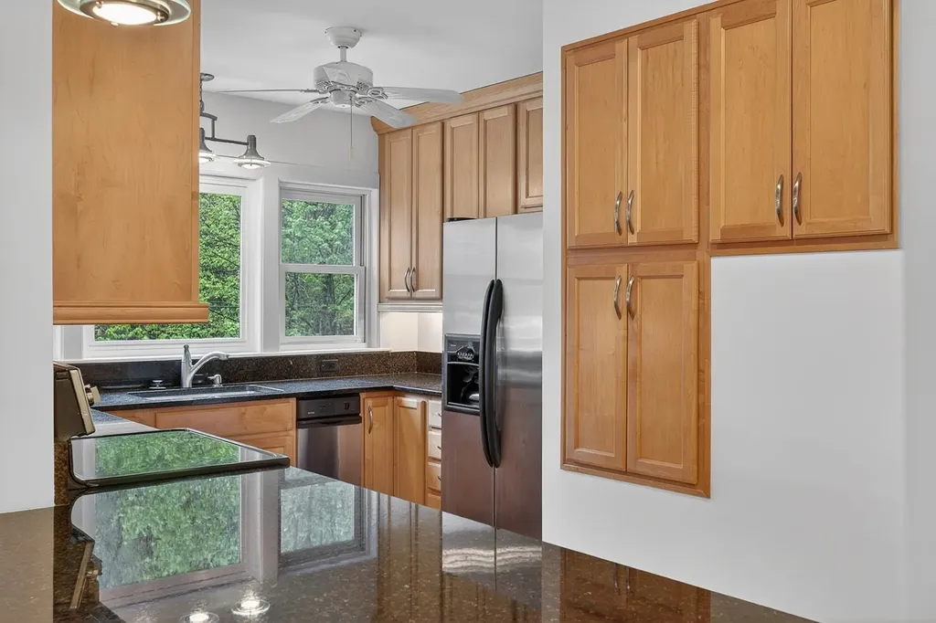 9 Wyeth Road Hanover NH 03755