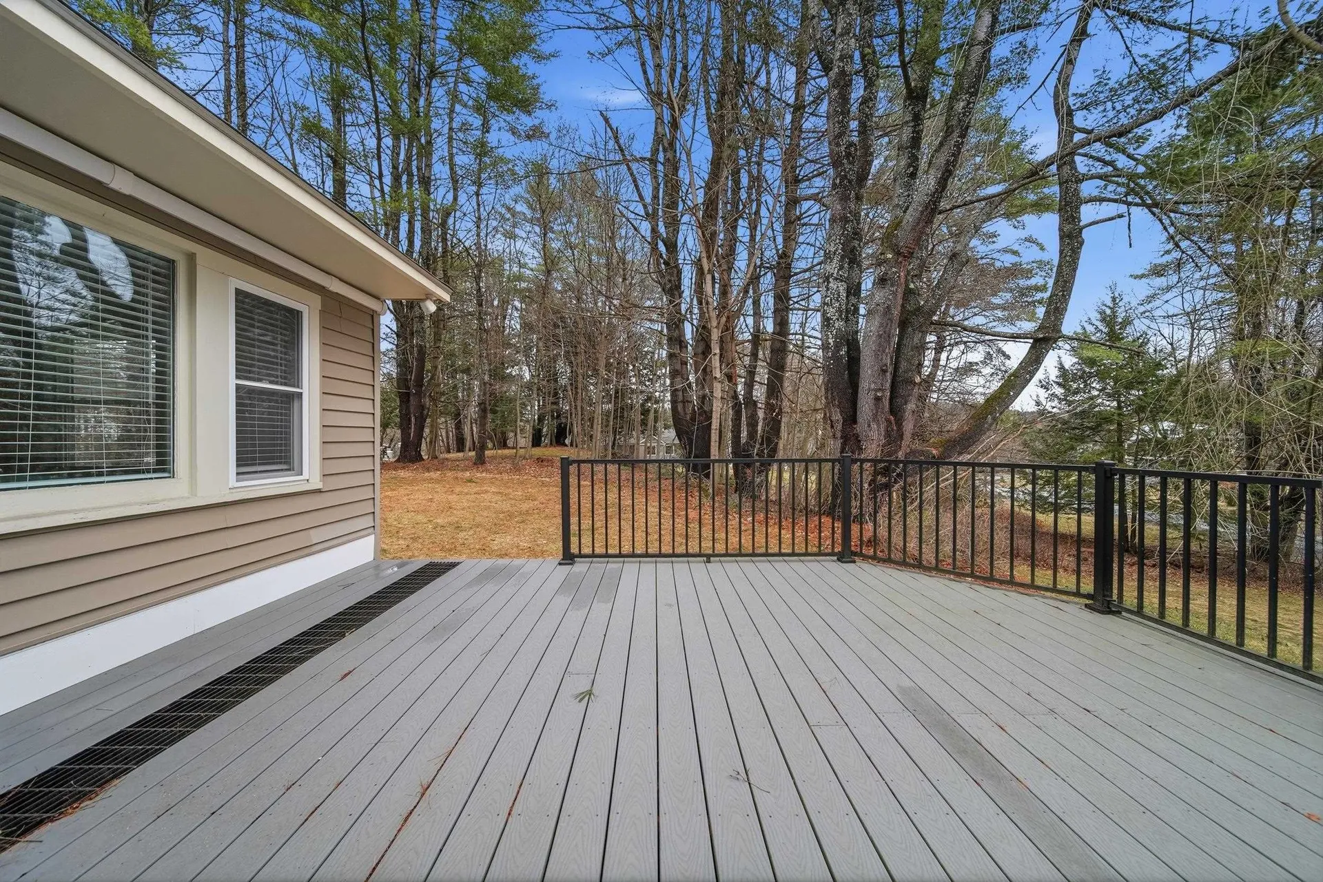 9 Wyeth Road Hanover NH 03755