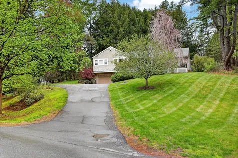 9 Wyeth Road Hanover NH 03755