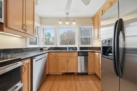 9 Wyeth Road Hanover NH 03755