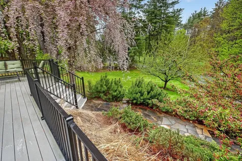9 Wyeth Road Hanover NH 03755