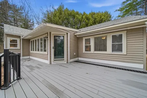 9 Wyeth Road Hanover NH 03755
