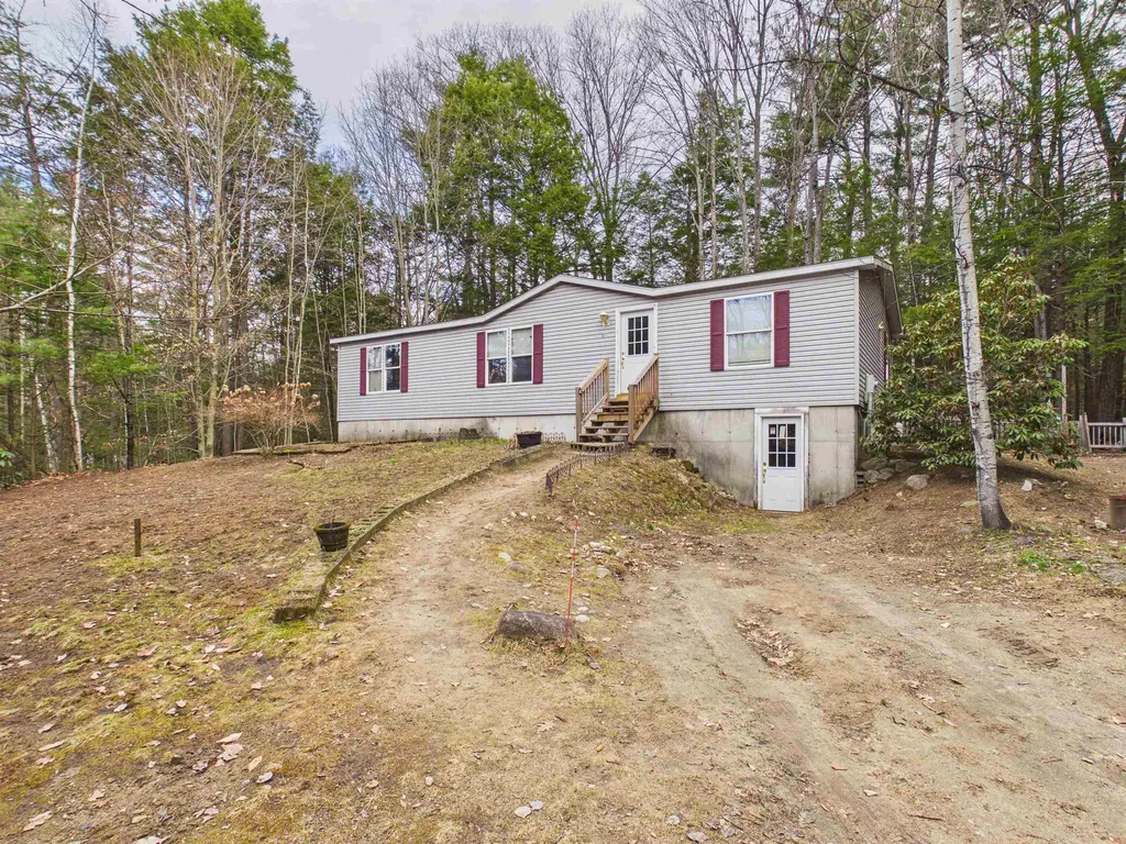 61 Sugar Hill Road Swanzey NH 03446