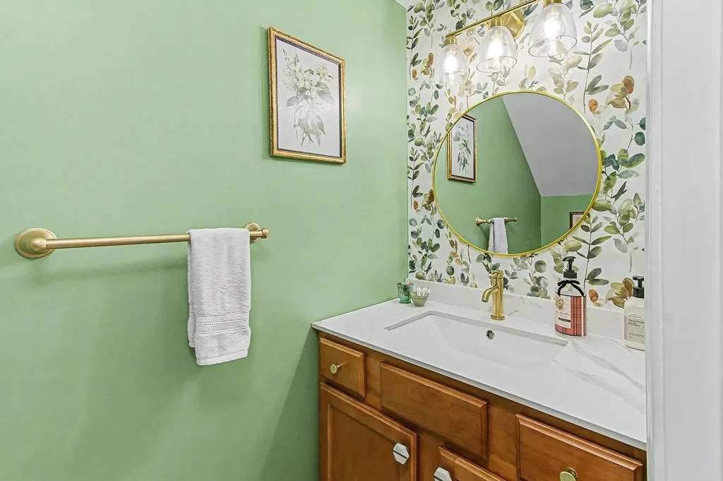 87 John Fay Road South Burlington VT 05403