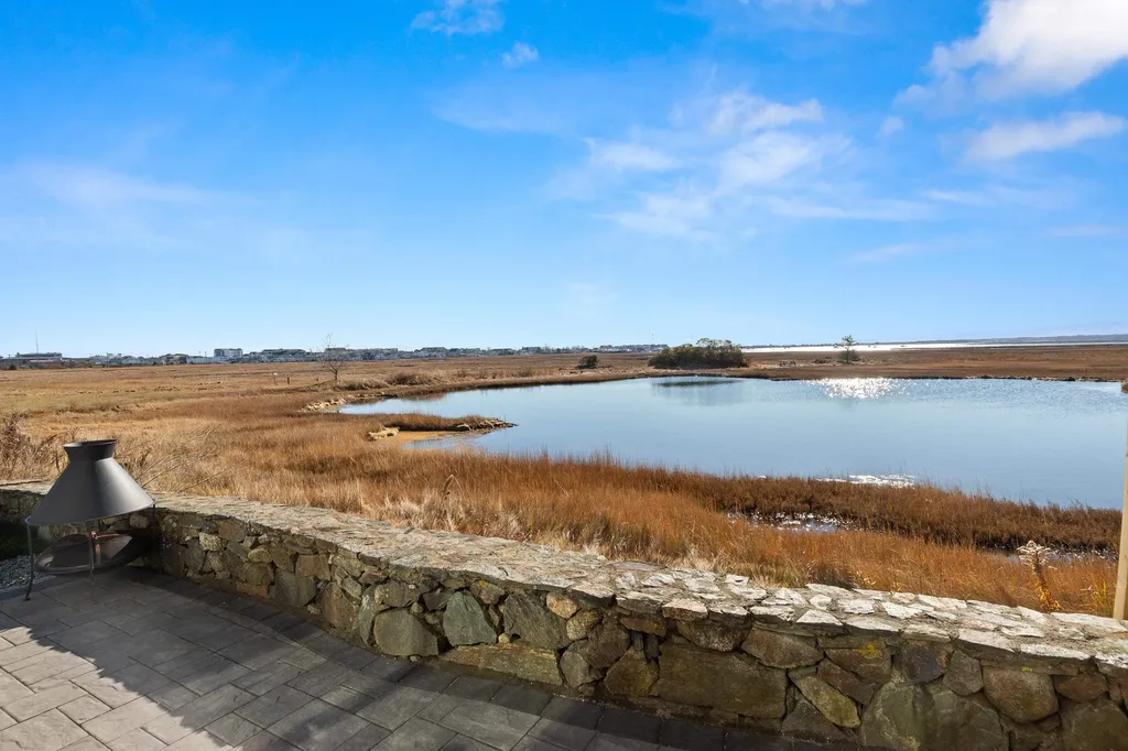 155 Island Path Hampton NH 03842