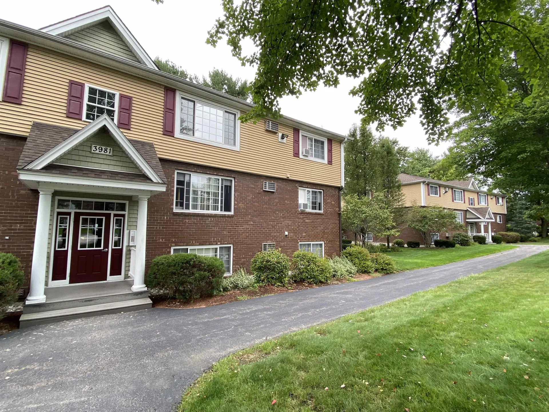 3991 Old Brown Avenue Manchester NH 03103