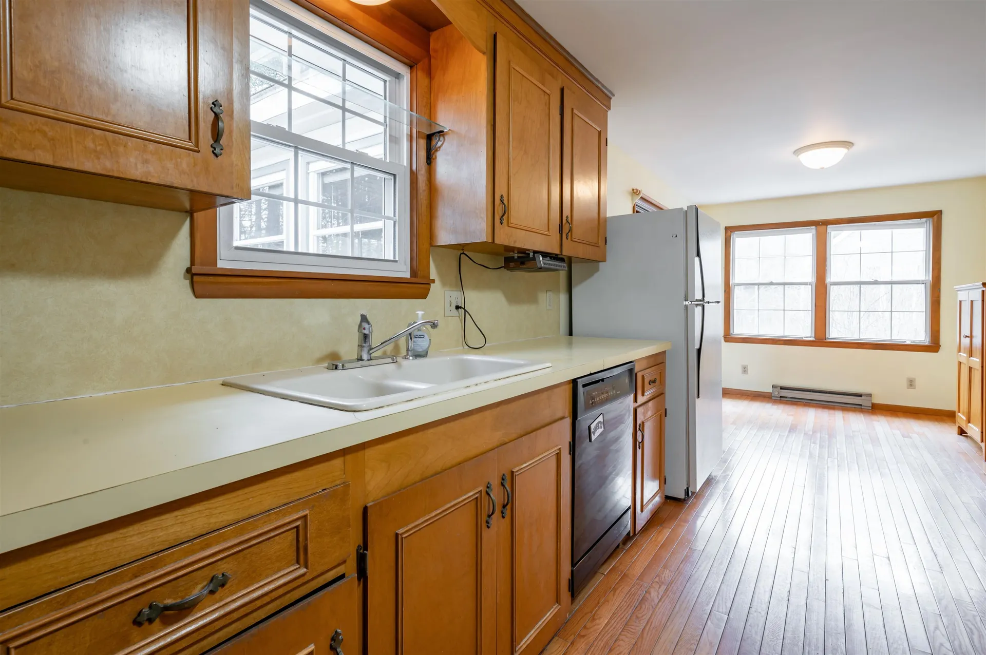98 Oak Street Milford NH 03055
