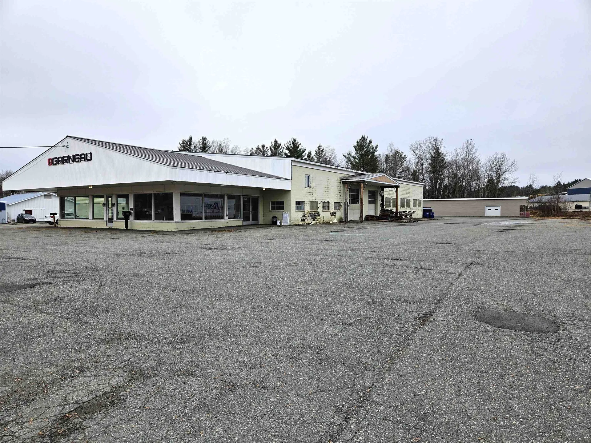 5016 Us Route 5 Derby VT 05829