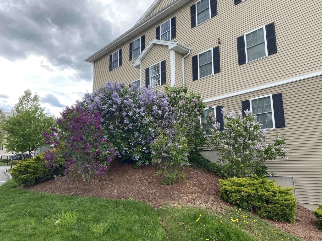 20 Sentinel Court Manchester NH 03104