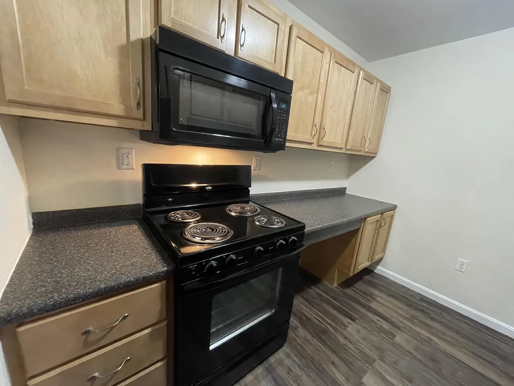 20 Sentinel Court Manchester NH 03104