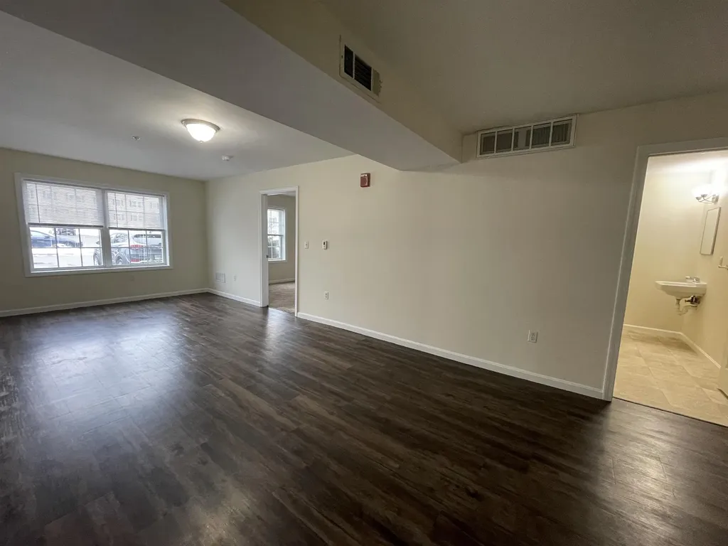 20 Sentinel Court Manchester NH 03104