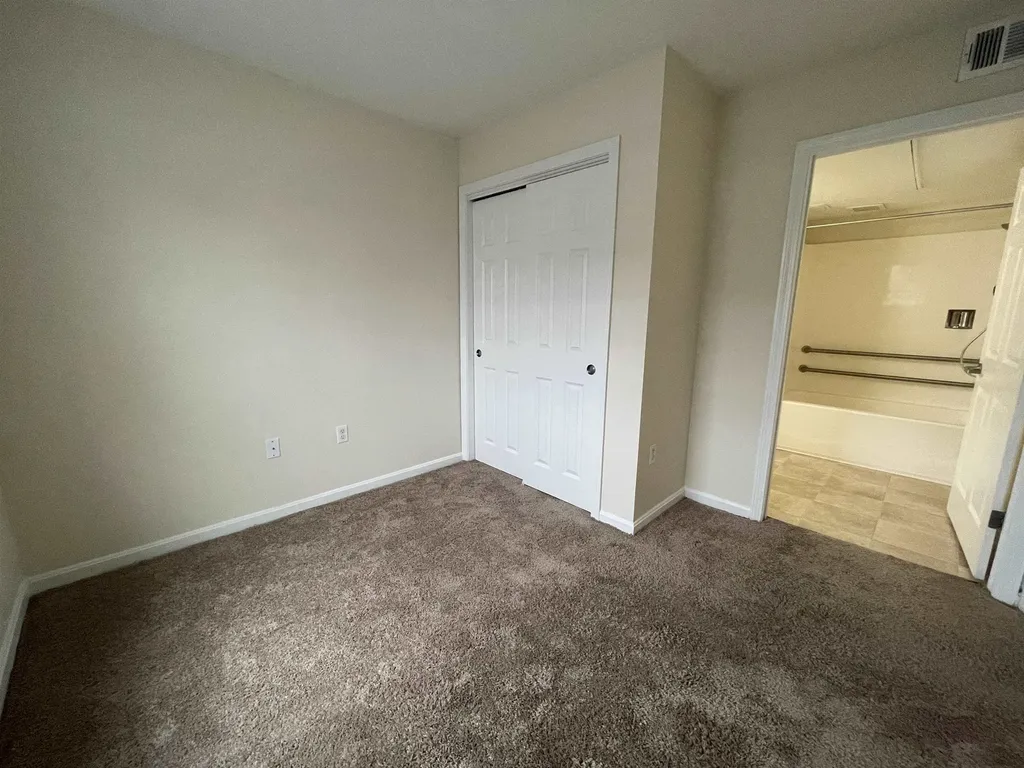 20 Sentinel Court Manchester NH 03104