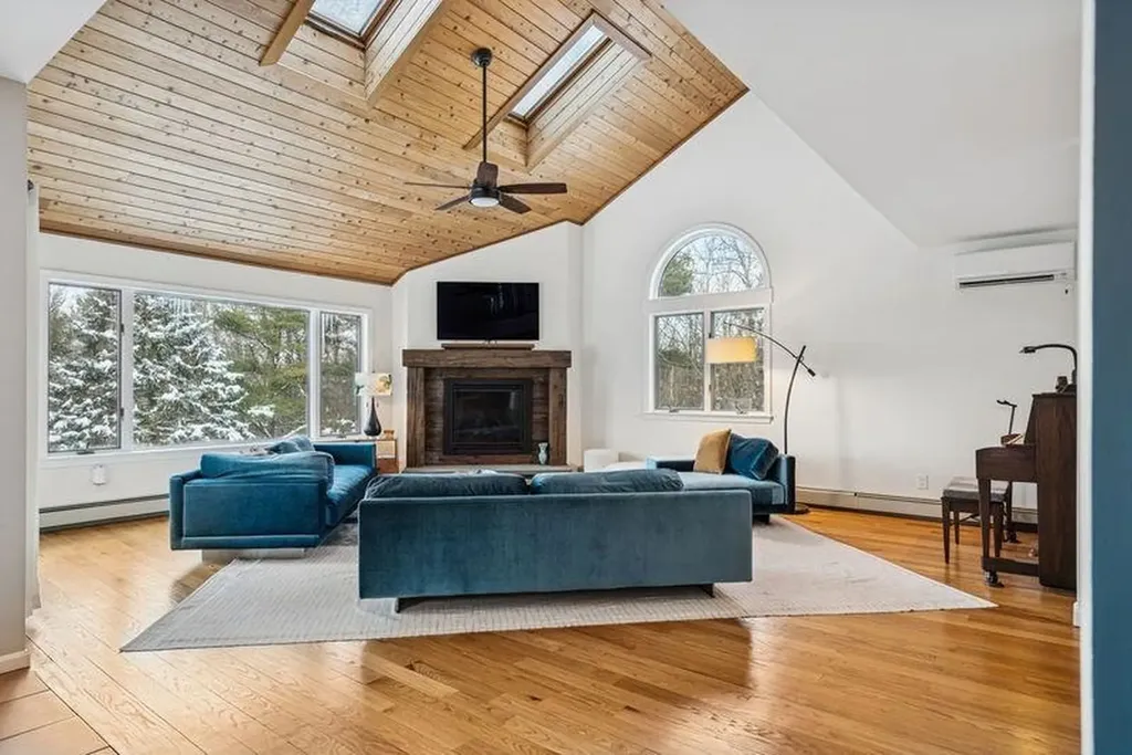 644 Methodist Hill Road Enfield NH 03748