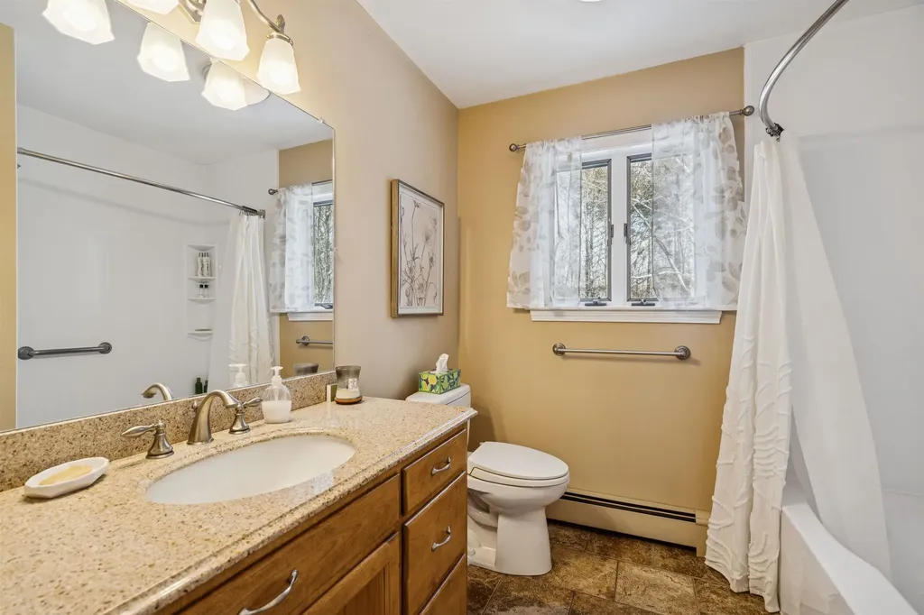 644 Methodist Hill Road Enfield NH 03748