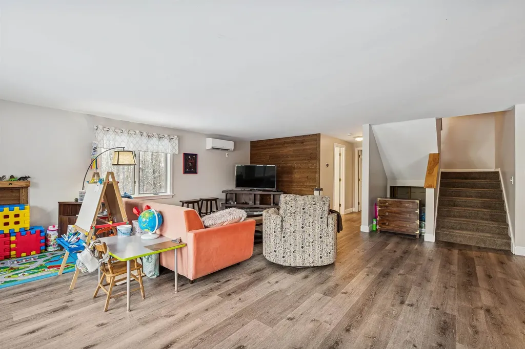 644 Methodist Hill Road Enfield NH 03748