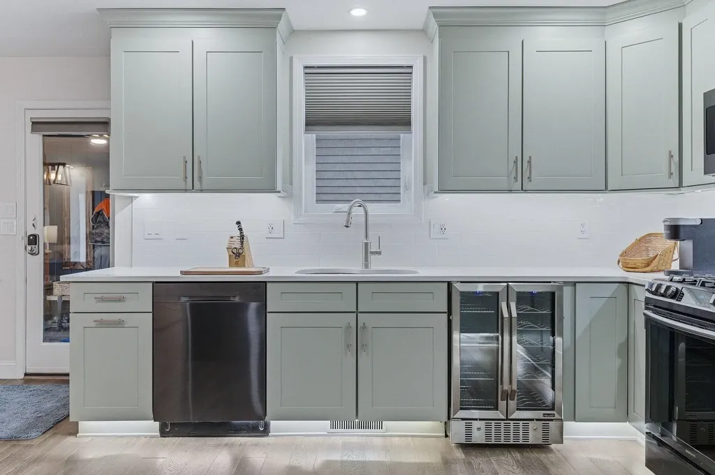 14 Reddington Landing Hampton NH 03842