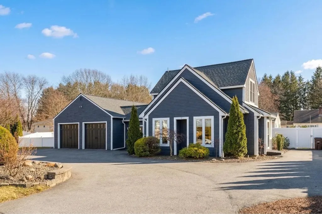 14 Reddington Landing Hampton NH 03842