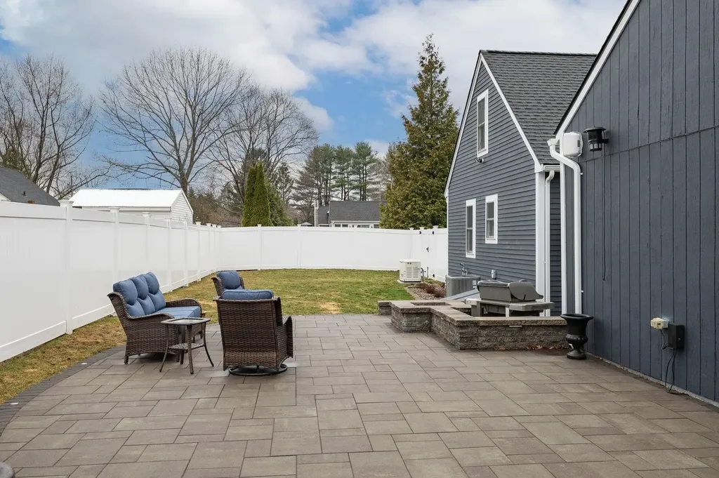 14 Reddington Landing Hampton NH 03842