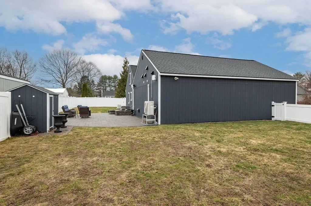 14 Reddington Landing Hampton NH 03842