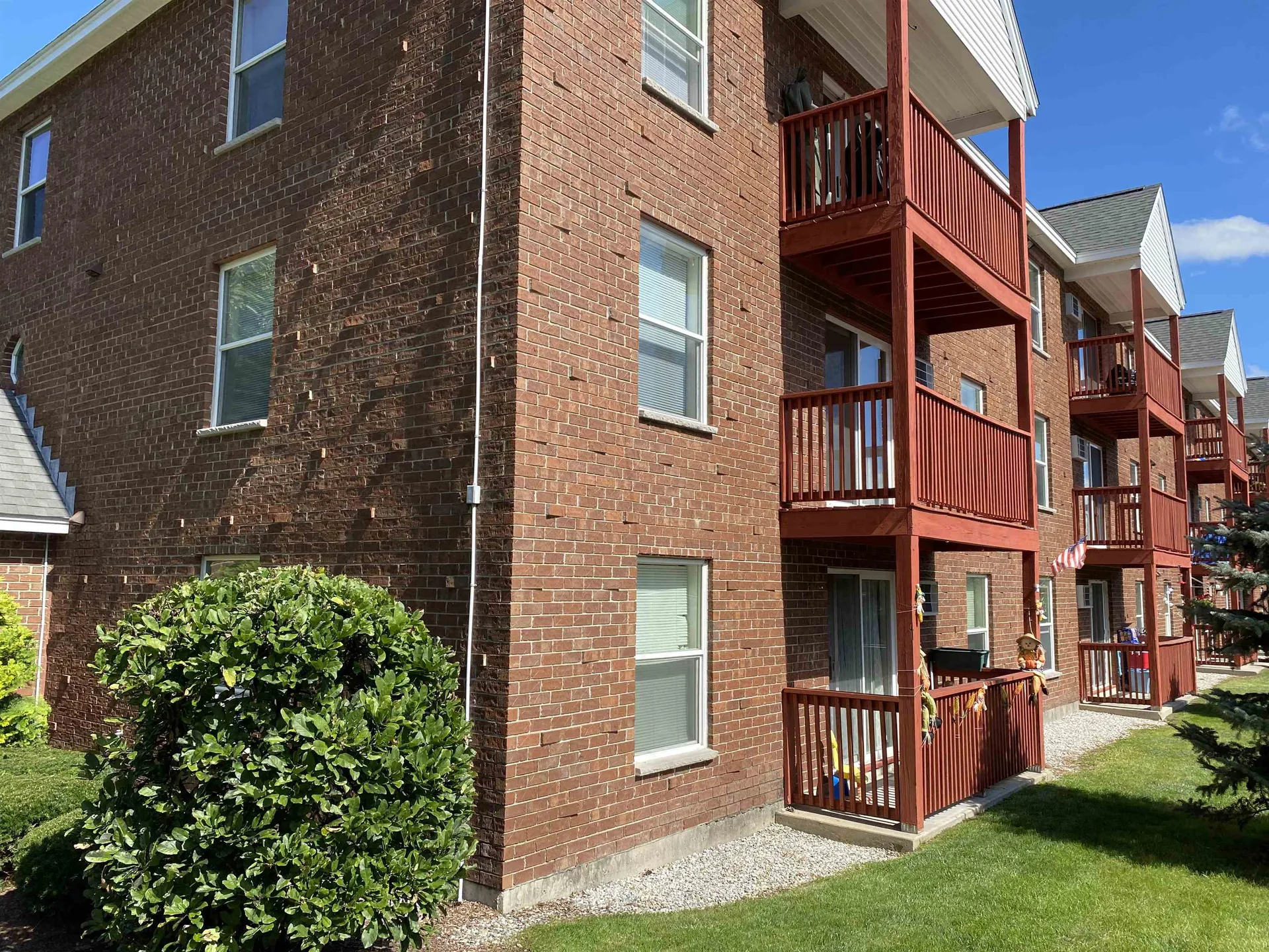 96 Powers Street Milford NH 03055