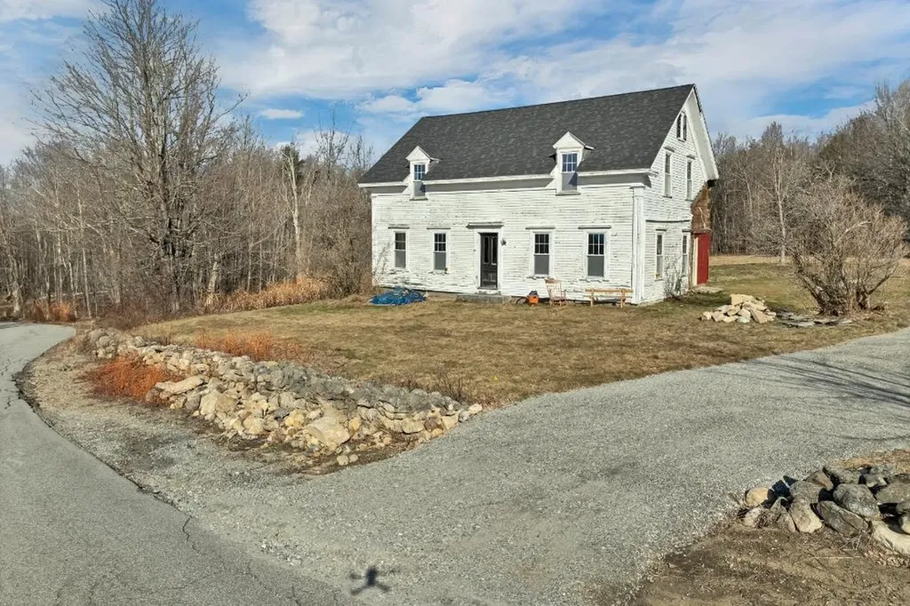 68 Taylor Road Sanbornton NH 03269