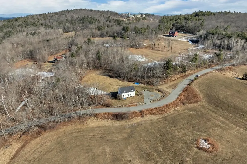 68 Taylor Road Sanbornton NH 03269
