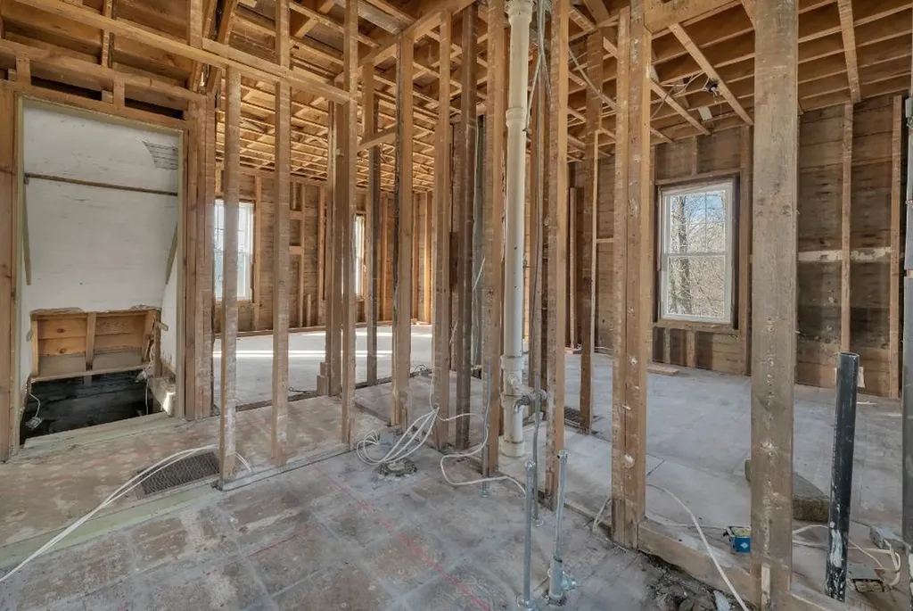 68 Taylor Road Sanbornton NH 03269