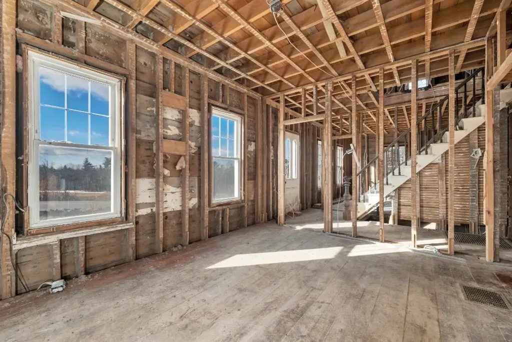 68 Taylor Road Sanbornton NH 03269