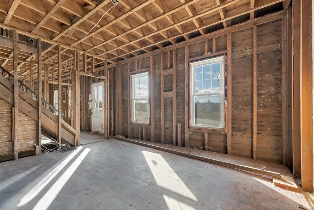 68 Taylor Road Sanbornton NH 03269